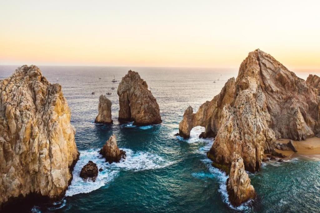 Vacay Condo Walk To The Beach Restaurants & Clubs Cabo San Lucas Exterior foto
